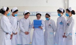 年轻的护士在线观看,年轻护士的在线护理故事